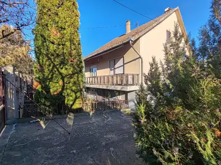 Eladó családi ház, Bercel 3 szoba 98 m² 47 M Ft