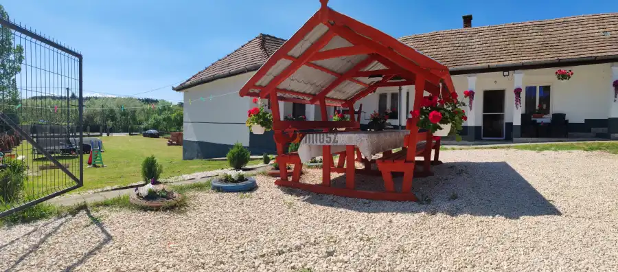 eladó családi ház, Legénd