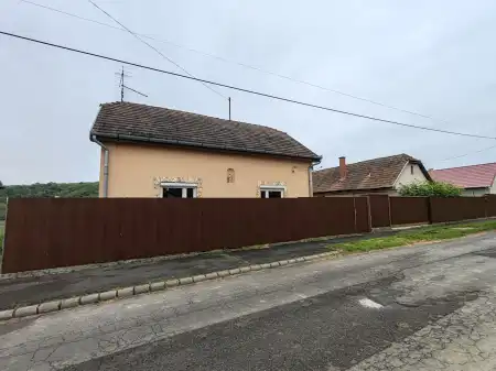 Eladó családi ház, Nógrádmarcal 3 szoba 142 m² 22.5 M Ft