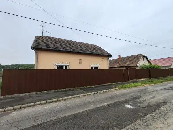 Eladó családi ház, Nógrádmarcal 3 szoba 142 m² 23 M Ft